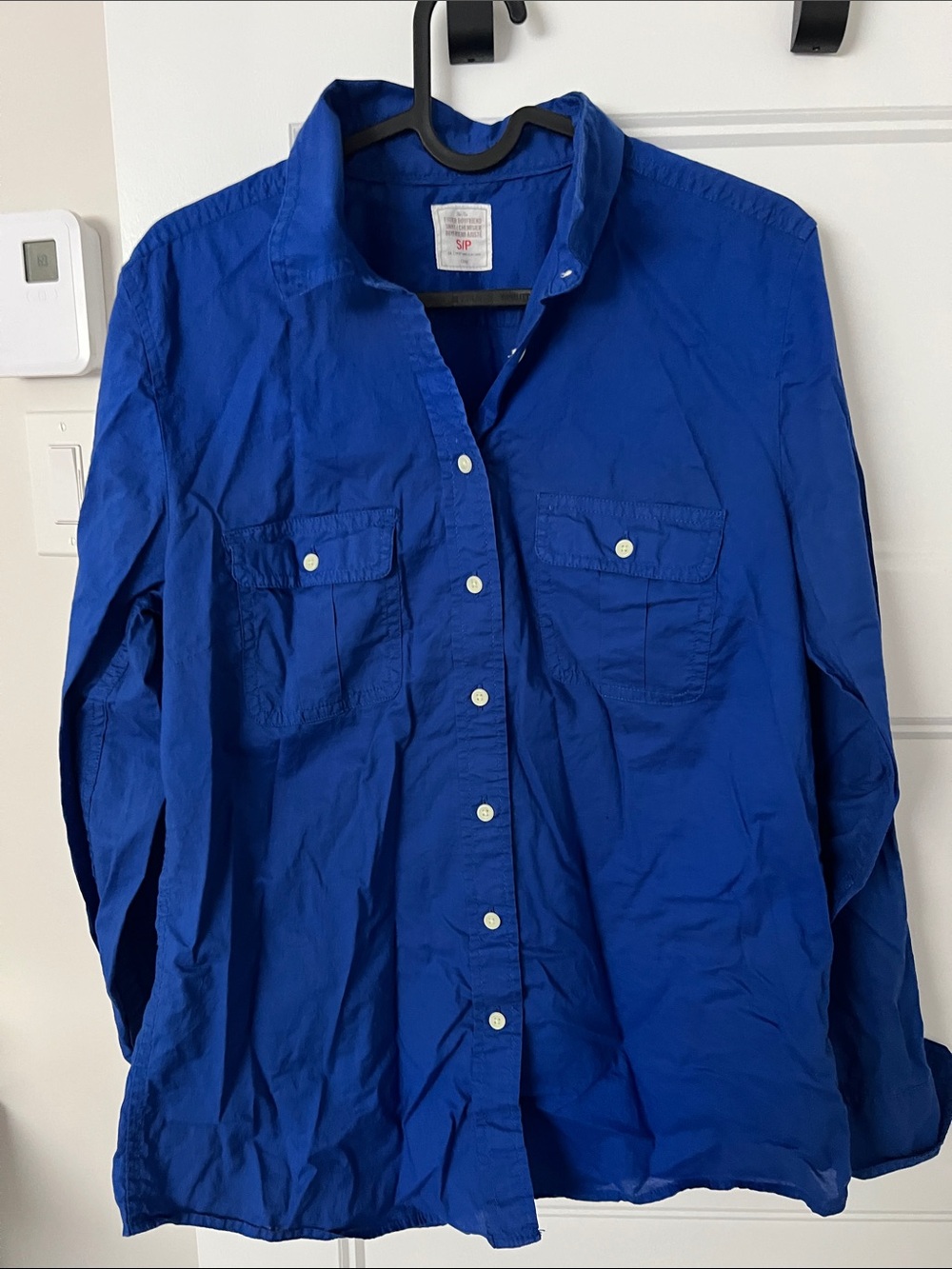 GAP Men’s Button-Down Shirt in Bright Blue